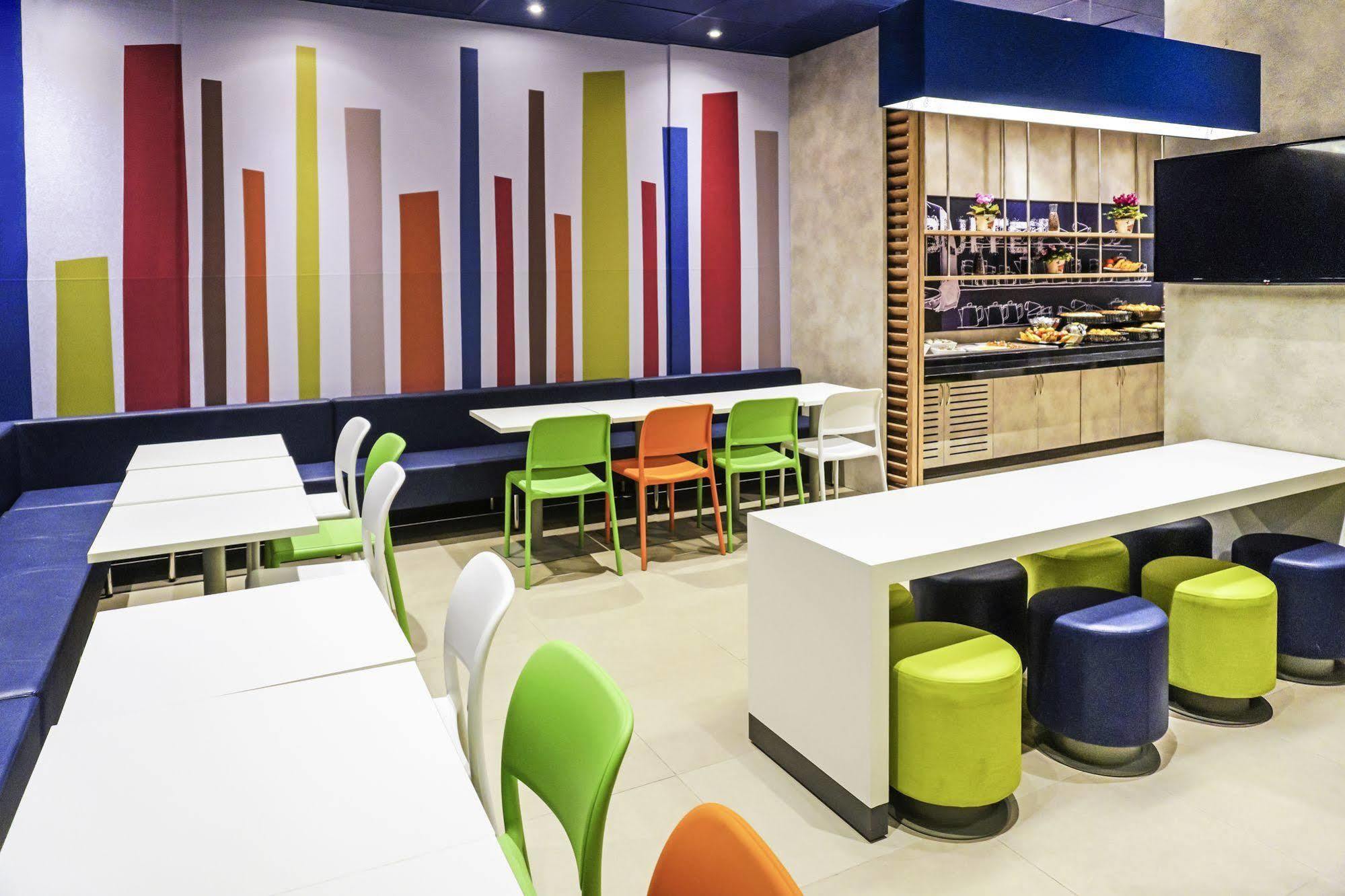 Ibis Budget Hyères Exteriér fotografie